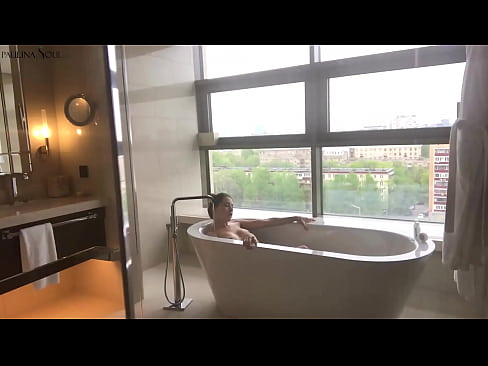 ❤️ En fantastisk babe som lidenskapelig rykker av seg fitta på badet ️❌ Superporno ved no.tukifporno.ru ﹏